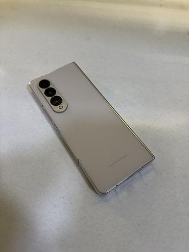 Samsung Galaxy Z Fold 4, Б/у, 512 ГБ, цвет - Бежевый, 2 SIM
