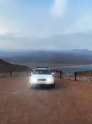 Audi A4: 1995 г., 1.6 л, Ручные, Бензин, Седан