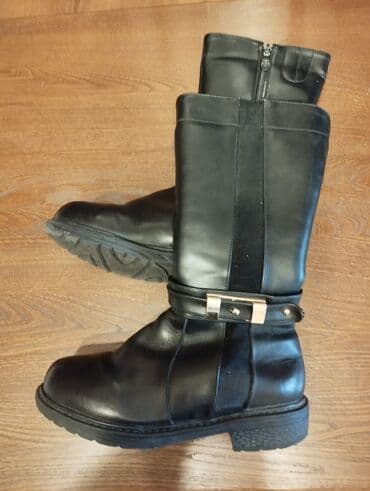 Детский транспорт: Продаю стильное пальто на возраст 7-10 летс подкладом и — 2