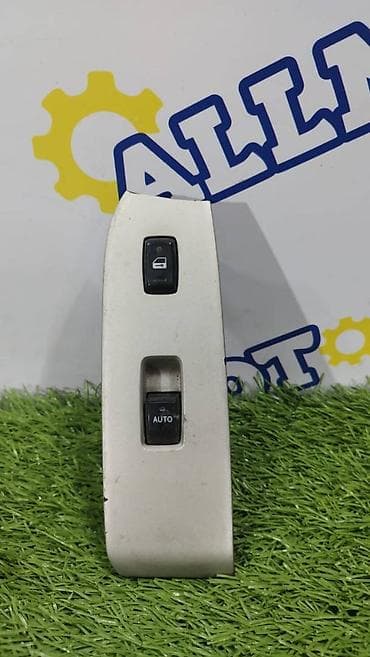 Lexus RX330, передняя правая кнопка стеклоподъёмника