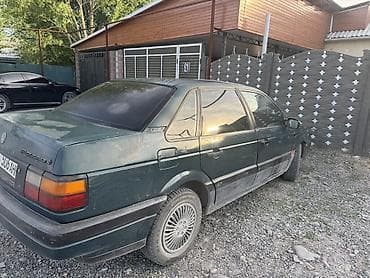 srv 3: Volkswagen Passat: 1989 г., 1.8 л, Механика, Бензин, Седан — 1