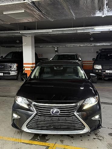 Lexus ES: 2017 г., 2.5 л, Автомат, Гибрид, Седан at lalafo.kg Lexus ES: 2017 г., 2.5 л, Автомат, Гибрид, Седан
