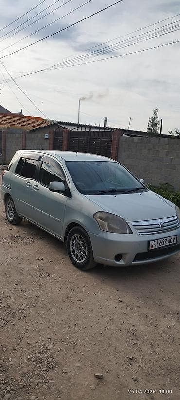 mini jack: Toyota Raum: 2003 г., Минивэн — 9