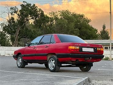 бюджетные авто: Audi 100: 1987 г., 2.3 л, Механика, Бензин, Седан — 3