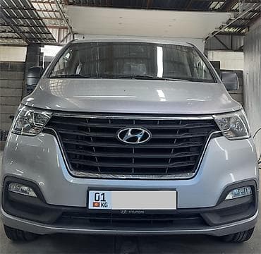 Продажа авто: Hyundai Starex: 2018 г., 2.4 л, Автомат, Дизель, Минивэн — 4