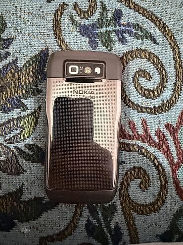 сколько стоит кнопочный телефон samsung: Nokia E71, цвет - Серебристый — 2