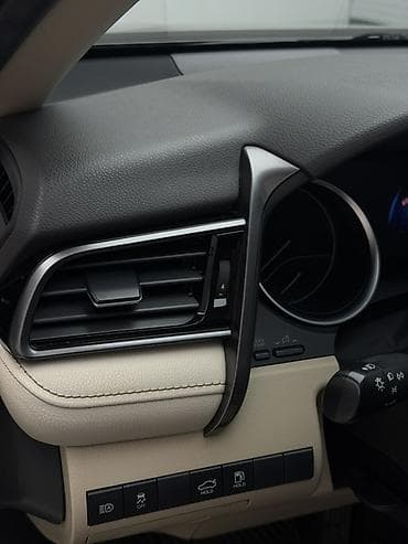 camry 55 гибрид: Toyota Camry: 2019 г., 2.5 л, Вариатор, Гибрид, Седан — 5
