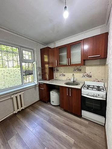 бай таш квартиры: 2 комнаты, 44 м², 104 серия, 1 этаж — 4