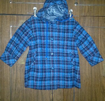 кожаный тренч: Пальто детское. Новое — 1