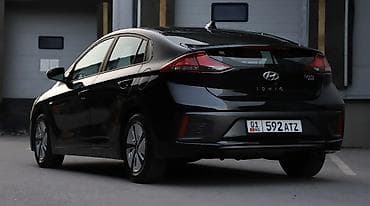 wuling mini ev: Hyundai Ioniq: 2019 г., 1.6 л, Гибрид, Лифтбек — 4