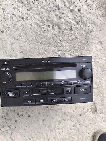 Магнитолы: Продаю штатная магнитола Toyota + рамка панели - Оригинальная — 2