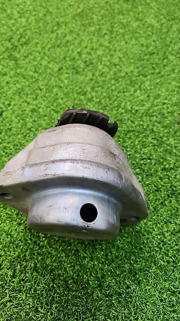 е63: Подушка мотора BMW 2006 г., Б/у, Оригинал, Германия — 5