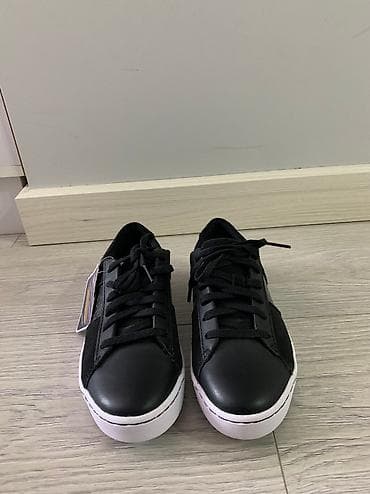 clarks обувь: Кроссовки, 35.5, Clarks, Новый, цвет - Черный, Бесплатная доставка — 3