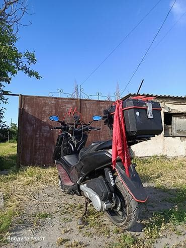 harley devidson: Скутер-макси в спортивном стиле, черный с красными акцентами и высоким — 2