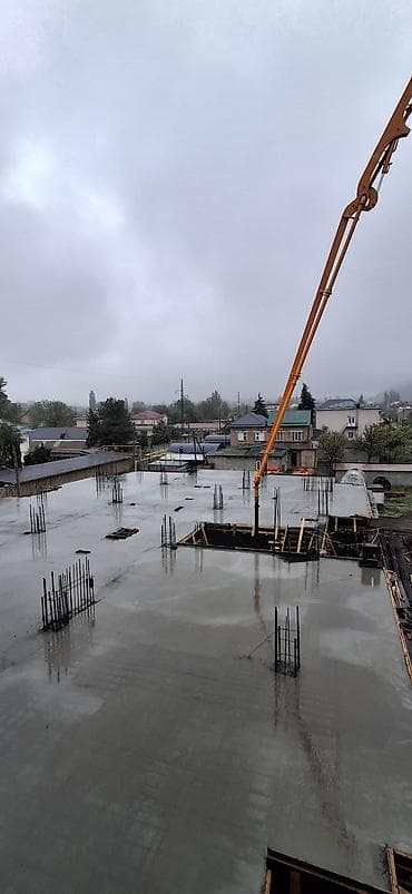 бетонный насос: Бетононасос, Mercedes-Benz — 4