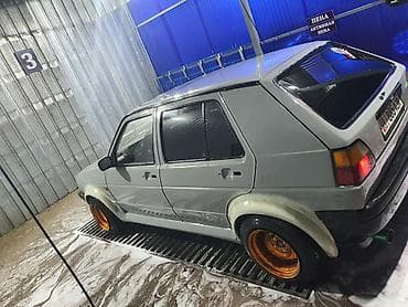 Volkswagen Golf: 1989 г., 1.8 л, Механика, Бензин, Хэтчбэк — 2