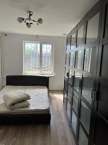 Коммерческая недвижимость: Аренда офисов, 100 м², В частном доме, 1 линия — 2