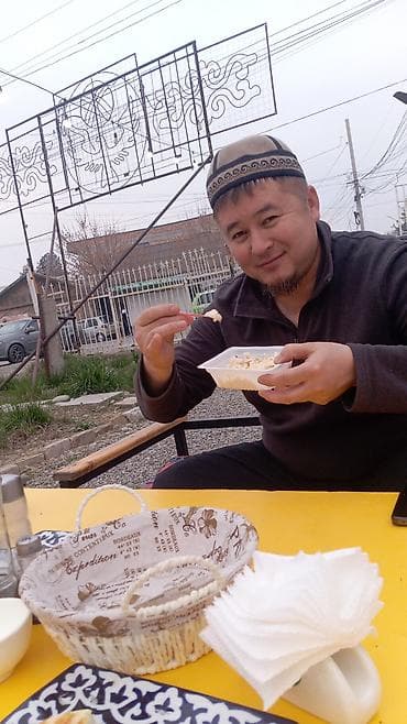 семейная: Уличное кафе с летней посадкой - Меню для всей семьи: мороженое в — 3