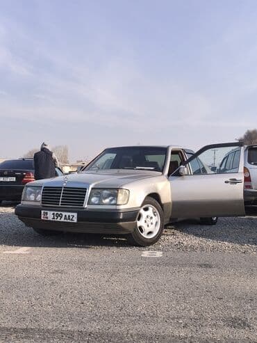срочно продаю в связи с переездом: Mercedes-Benz W124: 1990 г., 2.3 л, Механика, Бензин, Седан — 2