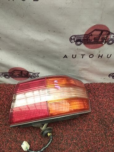 prius 30: Фонарь заднего хода TOYOTA MARK 2 GX100 1G-FE 2000 прав. (б/у) — 1