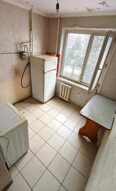 Квартиры: 2 комнаты, 43 м², 10 мкр 104 серия, 2 этаж, Требуется ремонт — 2
