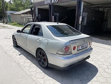 Транспорт: Lexus IS: 2003 г., 2 л, Автомат, Бензин, Седан — 4