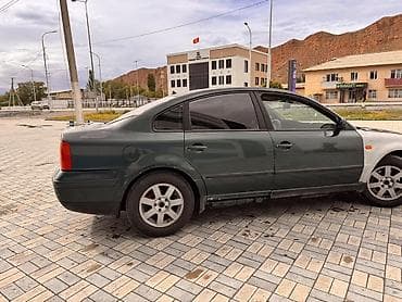 кпп «константиновка»: Volkswagen Passat: 1997 г., 1.8 л, Кол менен иштөөчү, Газ, Седан — 6