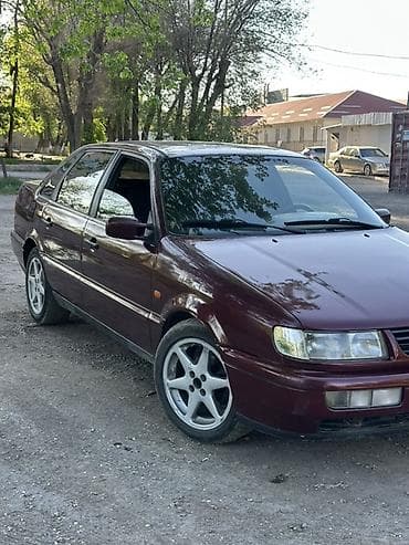 audu a4: Volkswagen Passat: 1993 г., 1.8 л, Ручные, Бензин, Седан — 1