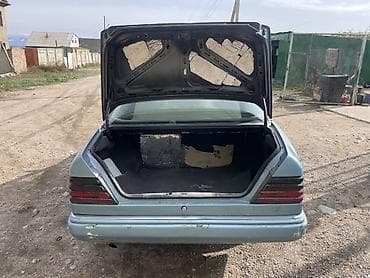 купить материал для обшивки салона авто: Mercedes-Benz W124: 1991 г., 2 л, Механика, Бензин, Седан — 1