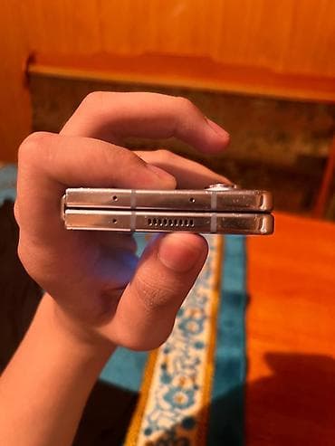 canon ef: Samsung Galaxy Z Fold 5, Б/у, 256 ГБ, цвет - Голубой, 1 SIM, eSIM — 5