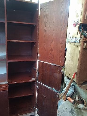 с джал: Продаю б/у шкаф (сервант) — 1