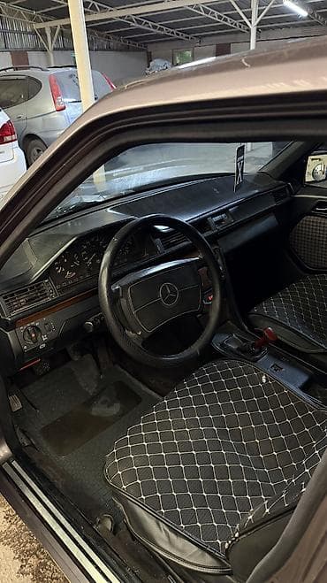 мотор морнинг: Mercedes-Benz W124: 1992 г., 2 л, Механика, Бензин, Седан — 4