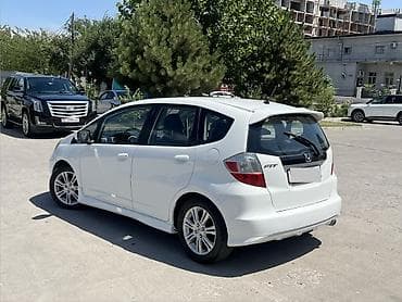 Продажа авто: Honda Fit: 2010 г., 1.5 л, Автомат, Бензин, Хэтчбэк — 5