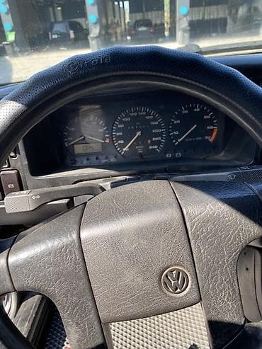 v klass: Volkswagen Passat: 1990 г., 1.8 л, Ручные, Бензин, Седан — 7