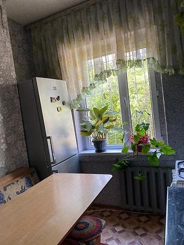 3 комнаты, 60 м², 105 серия, 1 этаж — 2