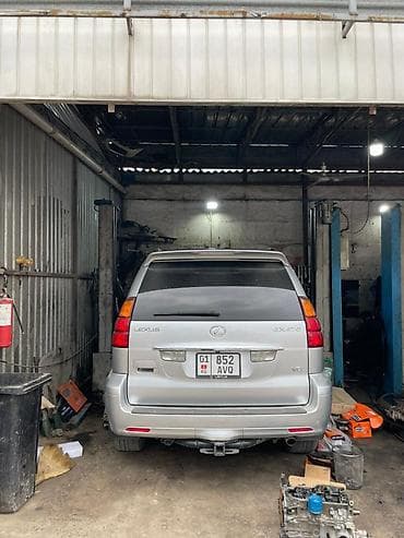 митцубиси спейс вагон: Продаю срочно Автосервис сто с двумя подъемниками и и яма есть три — 3