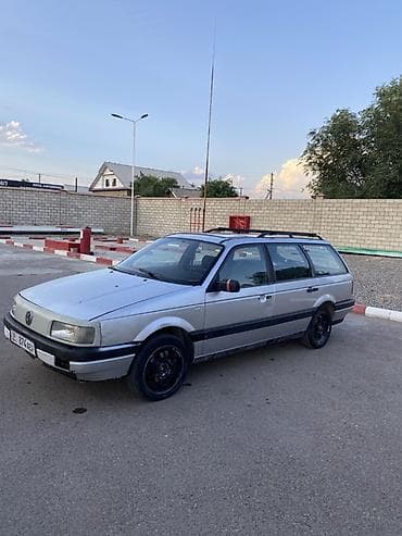 Volkswagen Passat Variant: 1991 г., 1.8 л, Механика, Бензин, Универсал — 2