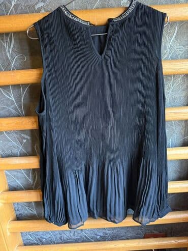 samsung 22: Продам блузку .Новая.Брендовая.Цвет чёрный.размер 46-48-50 — 2