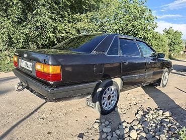 Audi 100: 1990 г., 1.8 л, Механика, Бензин, Седан — 3