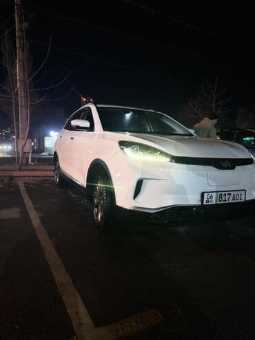 Линолеум: JMEV EX5: 2020 г., Электромобиль, Кроссовер — 6