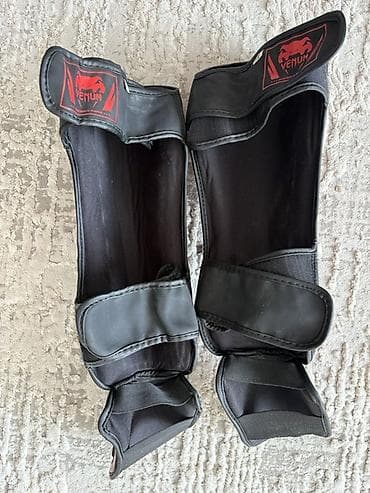 Перчатки: Футы Venum (пара) - Назначение: защита голени и подъёма стопы для — 1