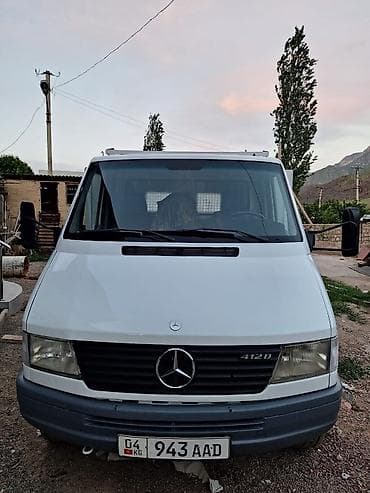 купить прогулочный катер бу: Грузовик, Mercedes-Benz, Стандарт, Б/у — 1