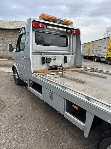 куб бетон: Эвакуатор, Mercedes-Benz, 2004 г., Ломаная — 10