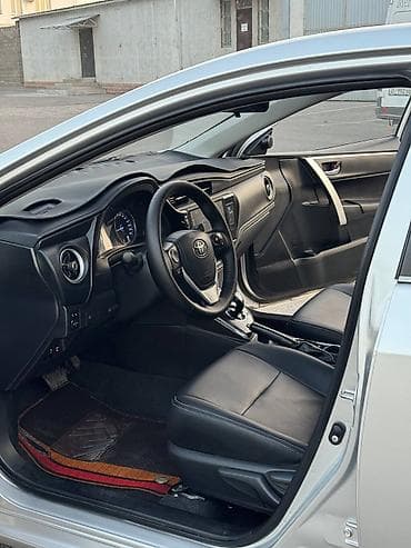 coroll: Toyota Corolla: 2020 г., 1.8 л, Вариатор, Электромобиль, Седан — 10