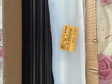 Молдинг стекла Переднее левое Toyota