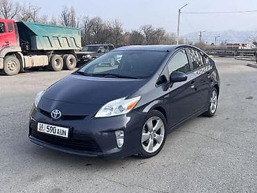 Toyota Prius: 2015 г., 1.8 л, Вариатор, Гибрид, Хэтчбэк