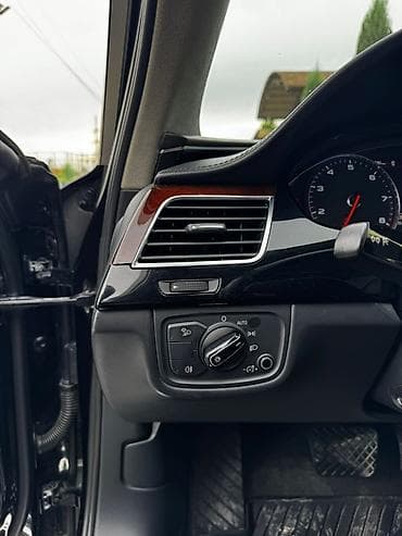 Audi: Audi A8: 2012 г., 3 л, Автомат, Бензин, Седан — 9