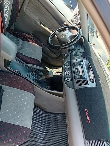Транспорт: Toyota Camry: 2004 г., Седан — 5