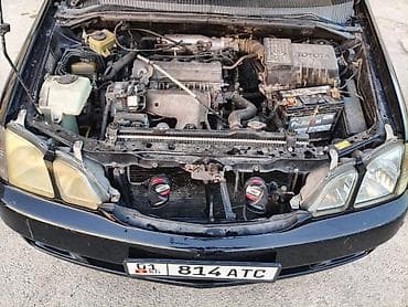 гранд хайландер: Toyota Gaia: 2000 г., Минивэн — 8