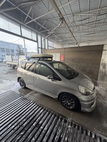 можно сделать: Honda Fit: 2003 г., 1.3 л, Автомат, Бензин, Хэтчбэк — 3